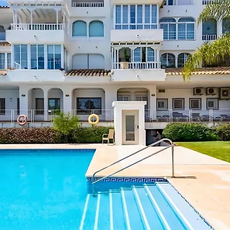 Modern 1br Walk To Beach, Casino & Puerto Banus Marbella