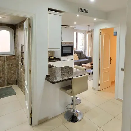 Апартаменты Modern 1br Walk To Beach, Casino & Puerto Banus