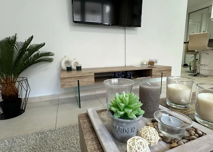 Lägenhet Modern 1br Walk To Beach, Casino & Puerto Banus Marbella