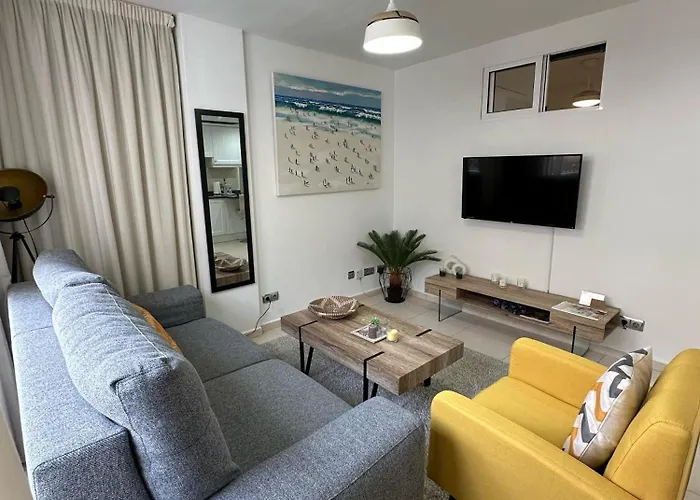 Modern 1br Walk To Beach, Casino & Puerto Banus Lägenhet Marbella